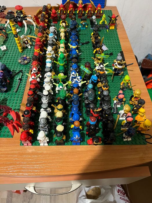 Ninjago фигурки .