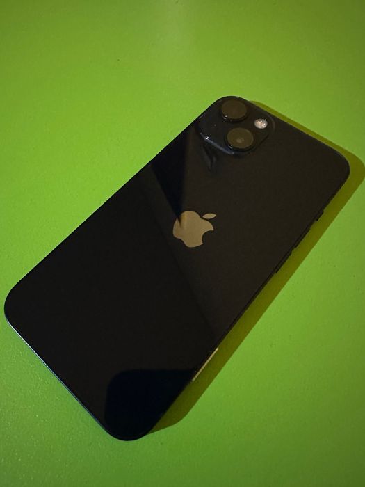 IPhone 13 много запазен