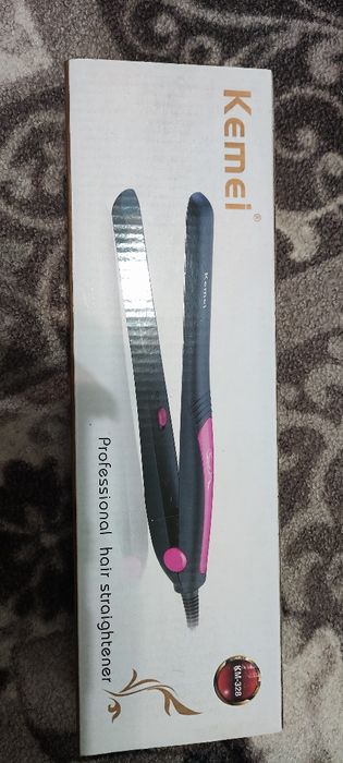 Продам совершенно новые выпрямитель для волос, утюжок для волос, и др.