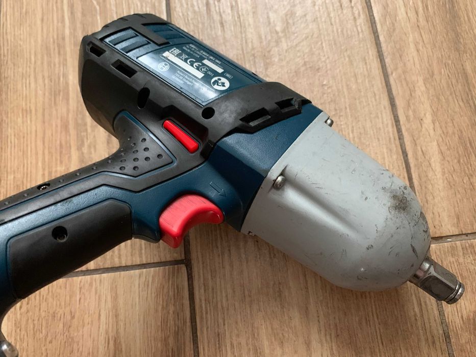 Pisrol impact BOSCH GDS 18V-LI HT_cuplu 650 Nm_Made in USA_impecabil