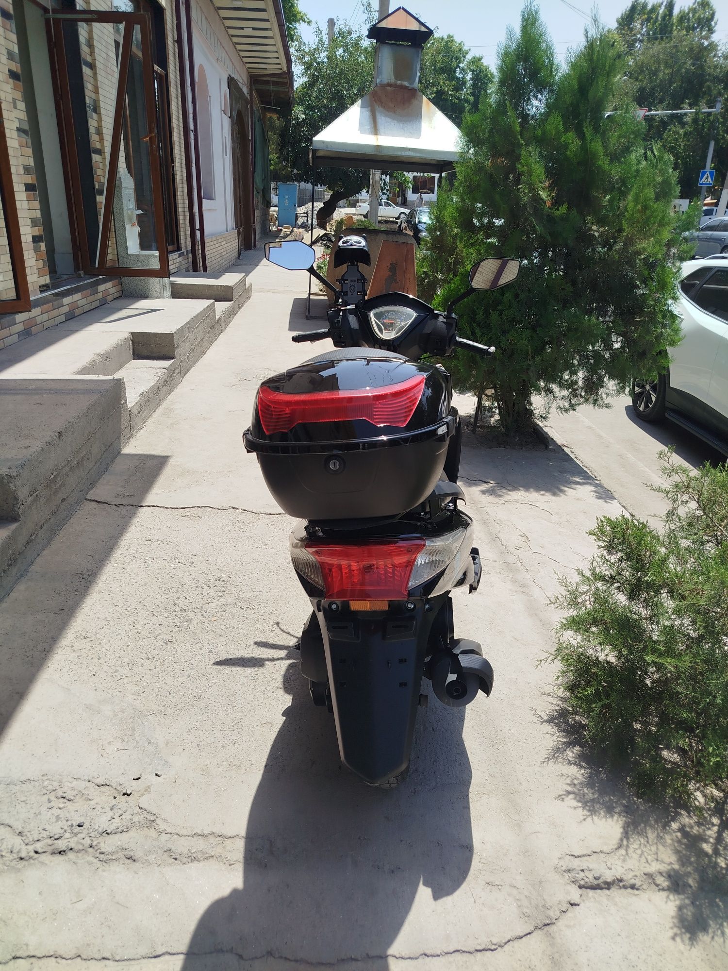 Skuter yaxshi sastayaniya 125 kub