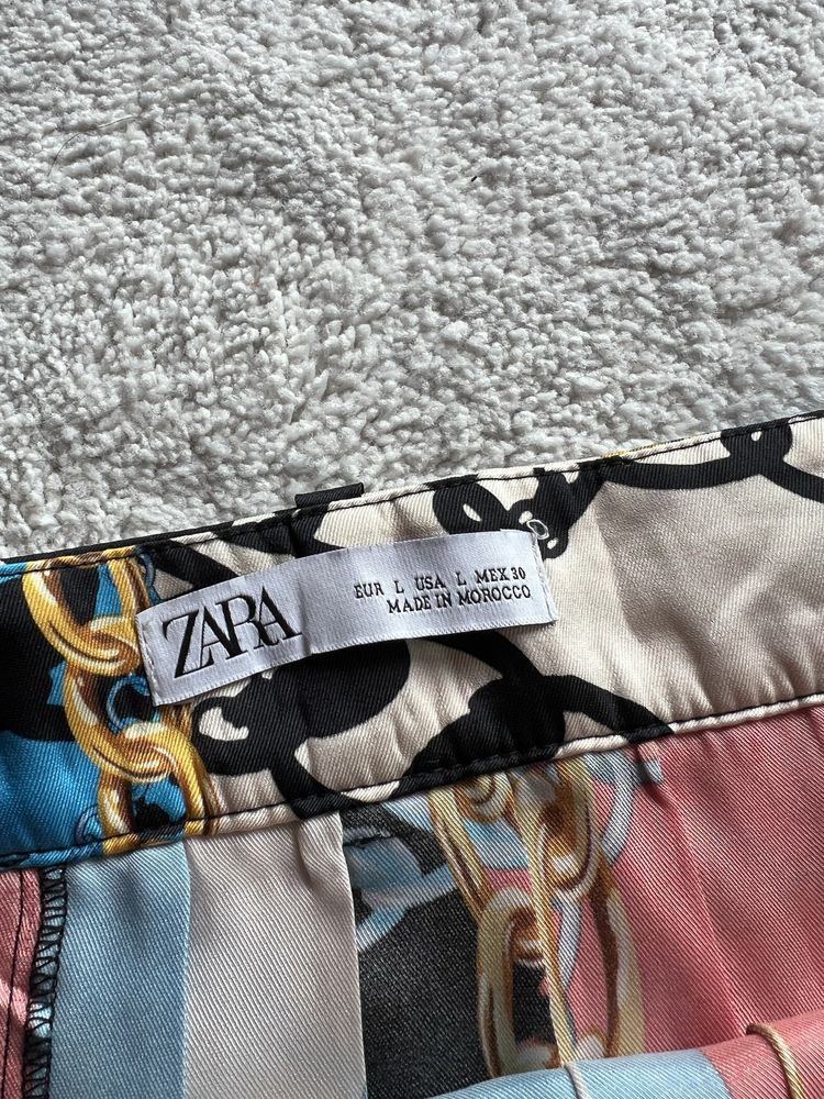 Плисирана пола Zara