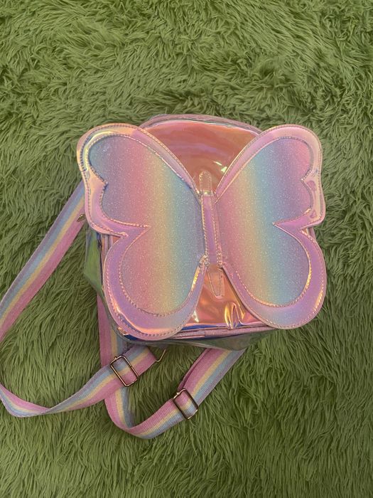 Ghiozdanel holografic