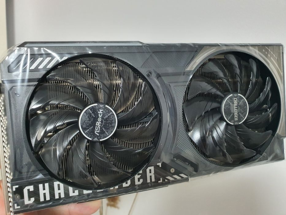 Placa video gaming Intel ARC B570 10GB, noua / garantie