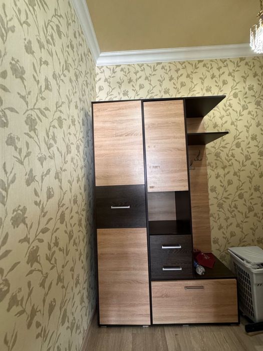 Продам шкаф в прихожку