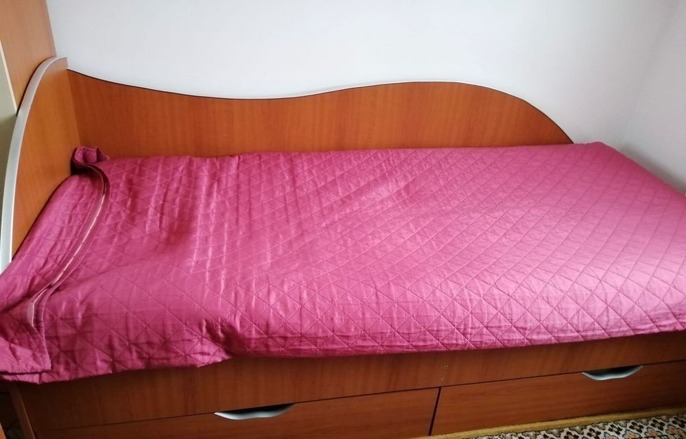 Pat (1 persoană, 2 sertare de depozitare)