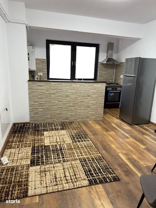 Apartament cu 3 camere semidecomandate, Areni