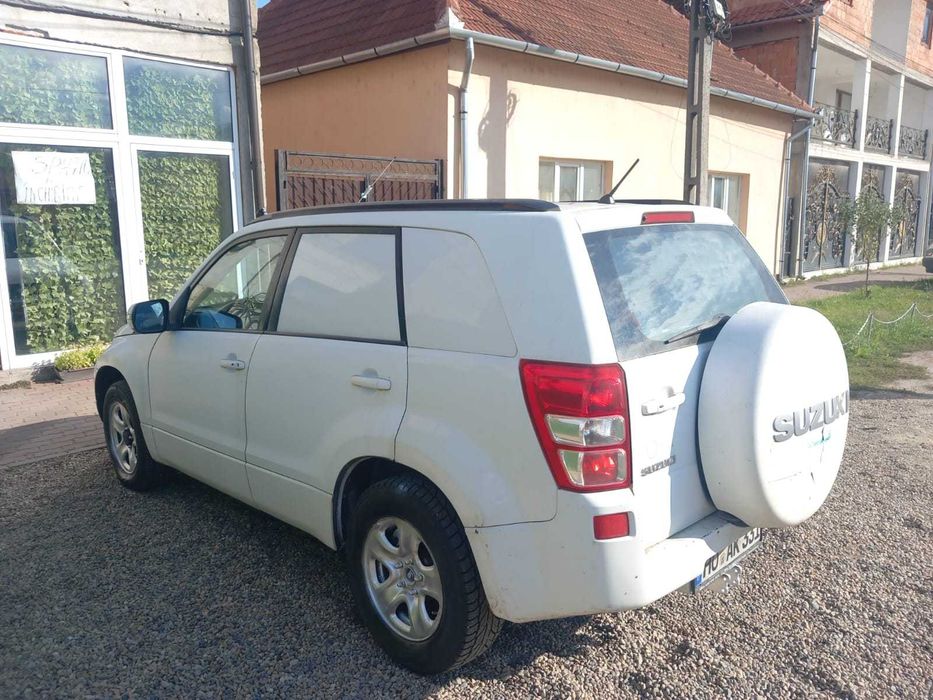 Suzuki Grand Vitara 1.9 ddis,4x4 an 2010 klima recent adusa