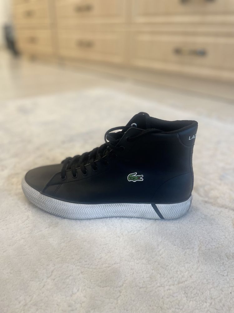 adidasi lacoste de piele marimea 39