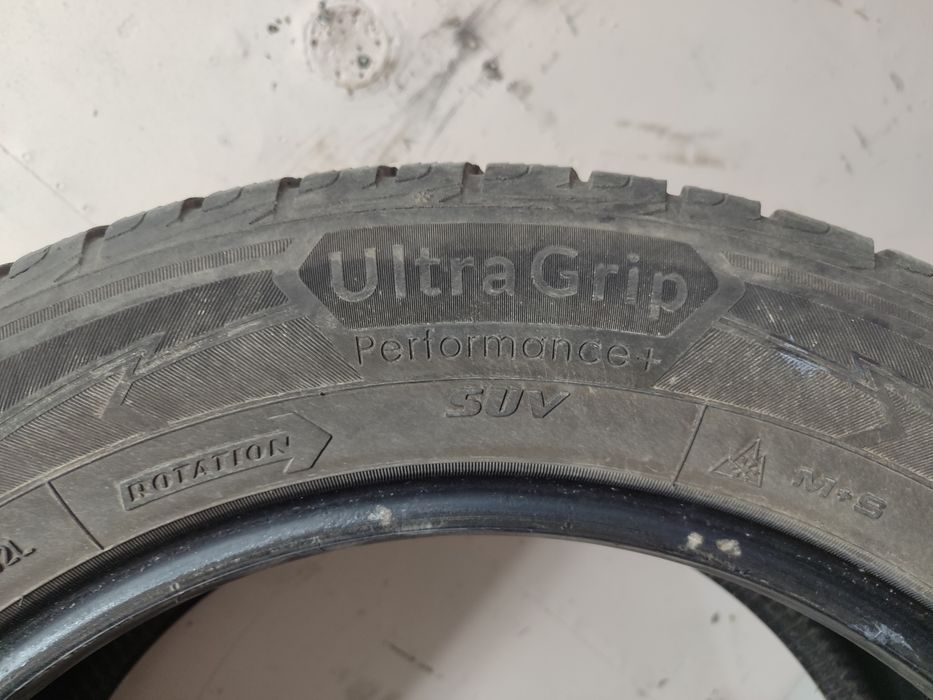 235/60/18 Зимни Goodyear