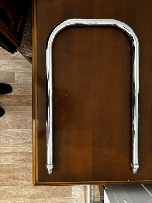 Продам полотенца сушитель шириной 58,0 см