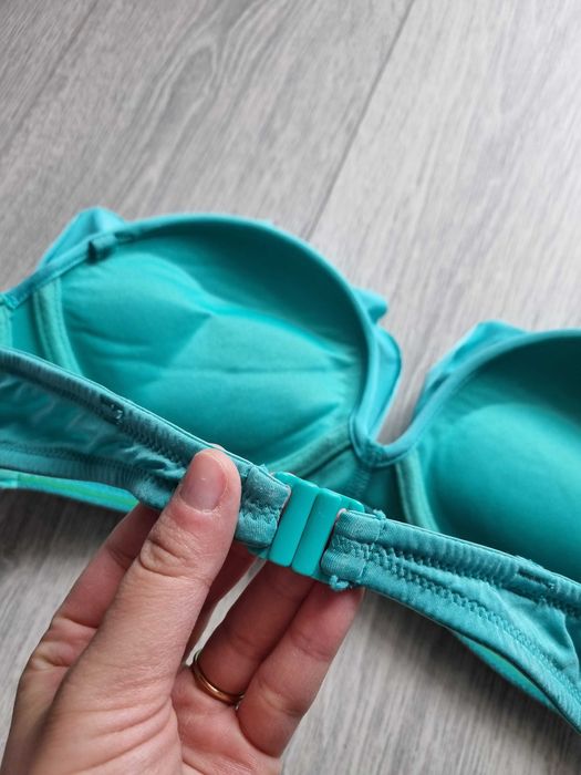Set sutiene de baie [75C]