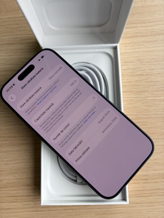 iPhone 17 pro la cutie, NOU