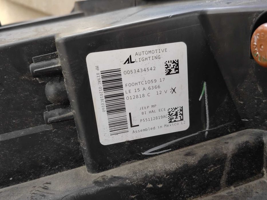 Фарове Jeep Compass ляв десен / Фар Compass халогенни Оригинални
