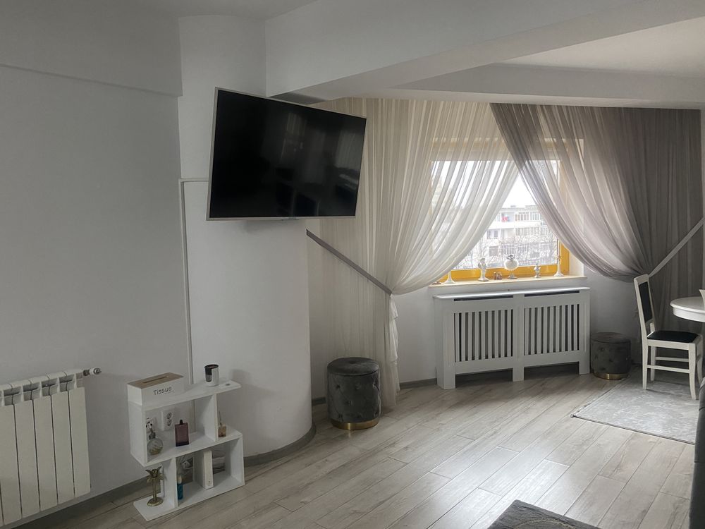 Închiriere apartament nou, ultracentral, parcare inclusa