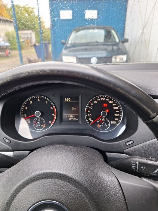 Vând vw jetta, an 2011,1.2 tsi,km 190000,