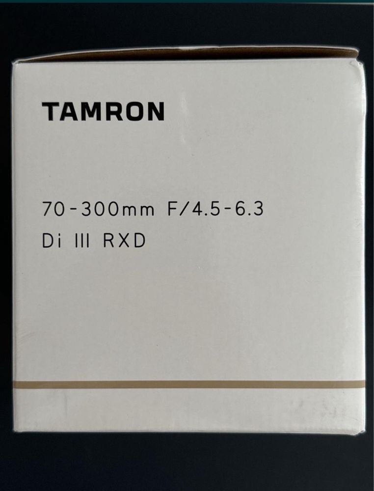 Obiectiv Tamron 70-300mm F/4.5-6.3 Di III RXD Pentru Sony FE Negru Nou