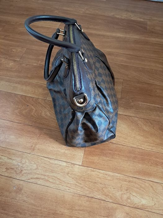 Louiis Vuitton чанта