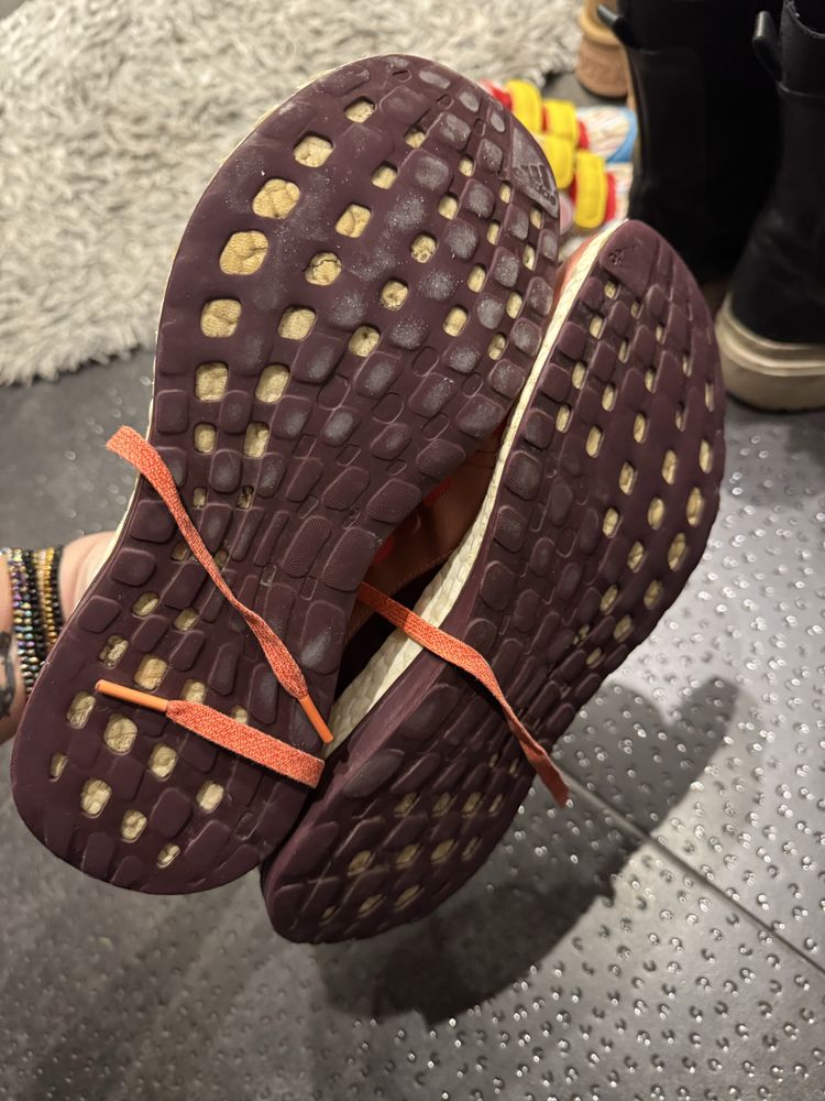 Маратонки adidas