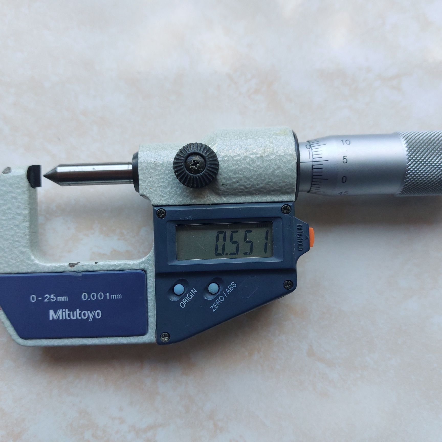 micrometru mitutoyo 0- 25 mm digital profesional