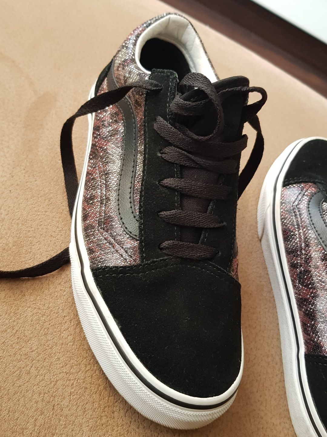 Tenisi originali vans marimea 39