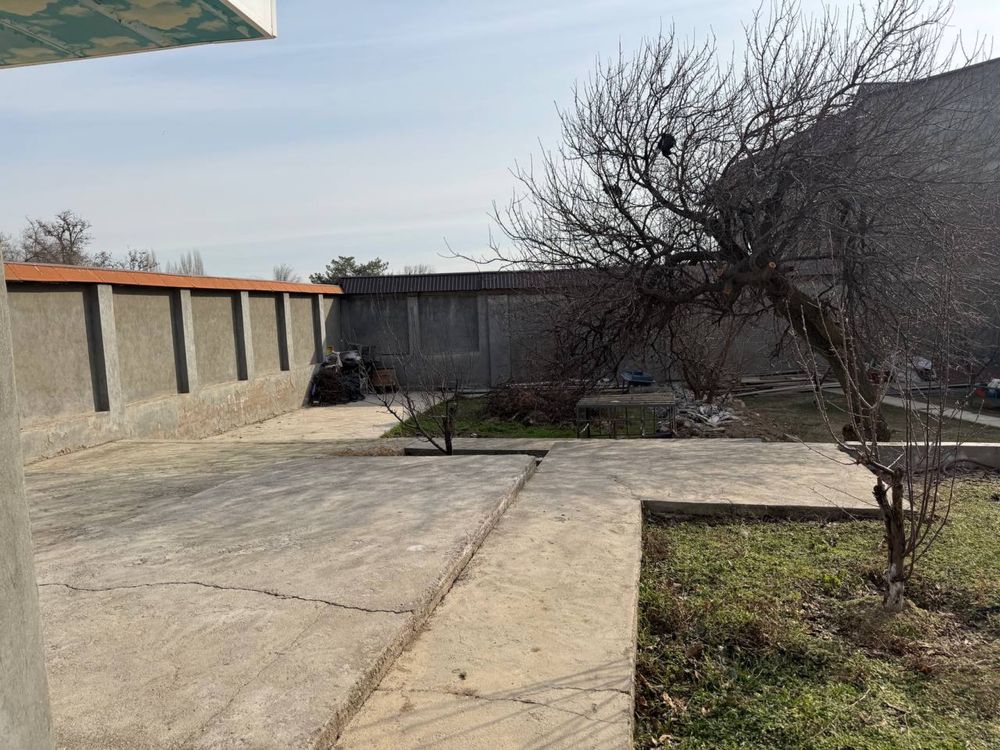 Срочно продаётся 7 соток земля в городе Чирчик