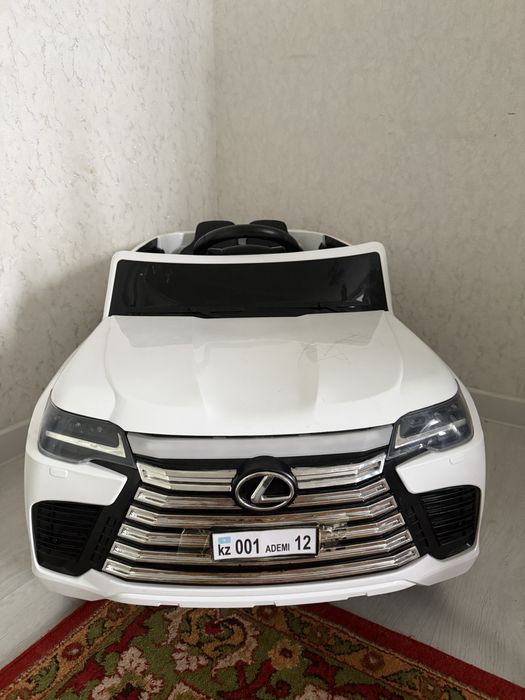 Электромобиль лексус