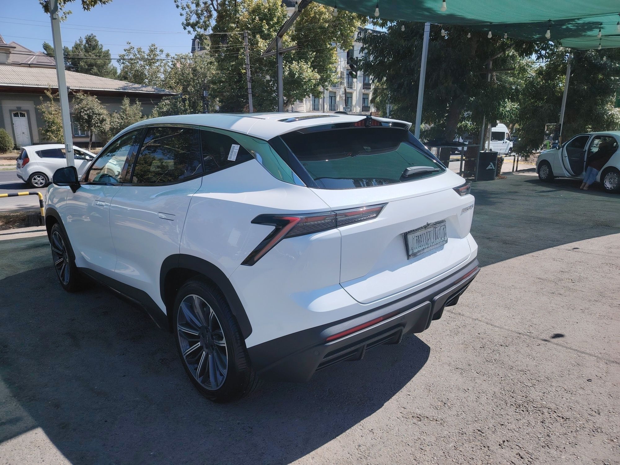 Продается компактный кроссовер Jetour dshing 1,6TGDI