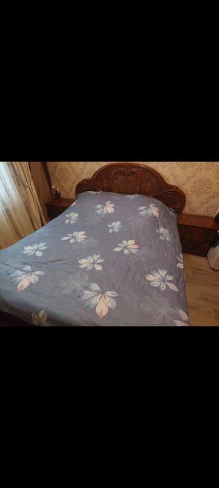 Продам гарнитур спальный