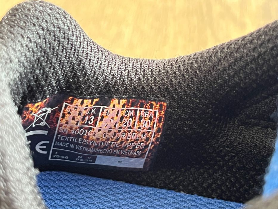 Adidași cu lumini LED Skechers S-Lights, băieți, mărimea 31