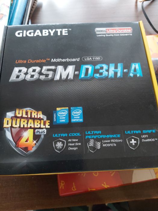 Дъно GIGABYTE B85M-D3H-A с процесор Intel Core i5-4460 CPU, 3.2 GHz