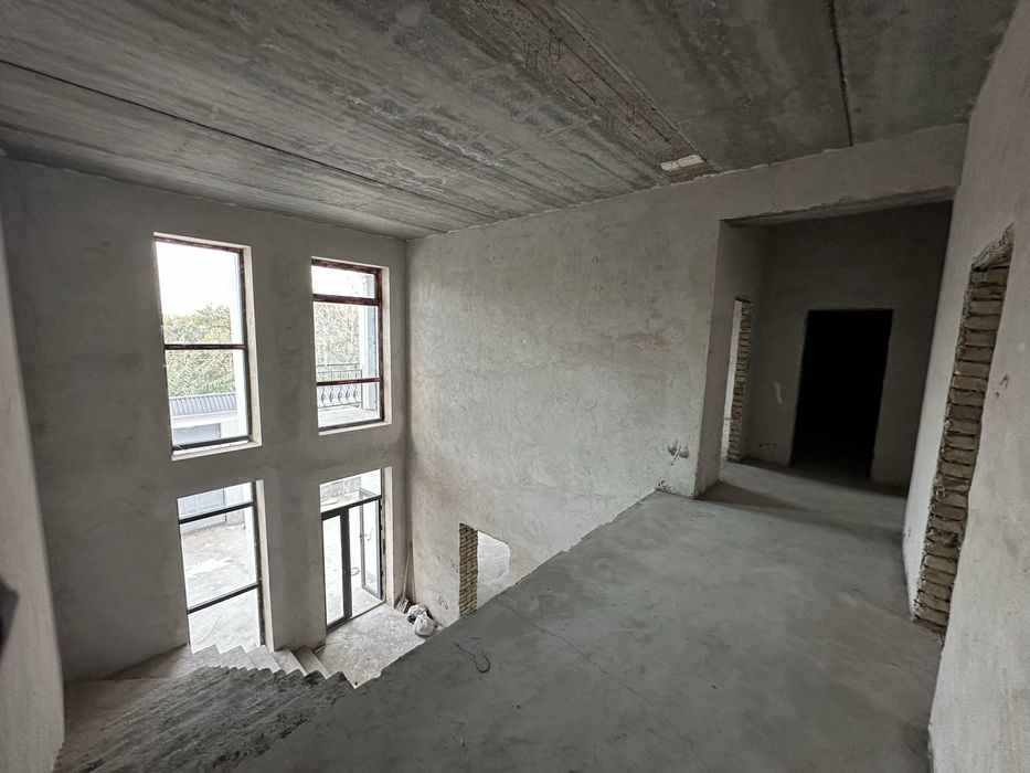 Buxoro shaxri trikatajdan uchaska sotiladi