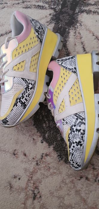 Adidași damă cu platforma