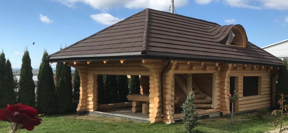 Case cabane din lemn rotund bustean