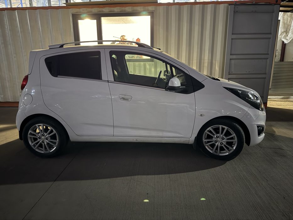 Chevrolet Spark 2017 4 позиция Full. С наваротами.