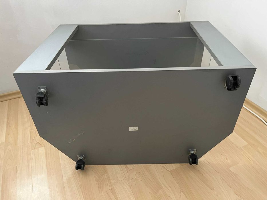 Продавам TV масичка