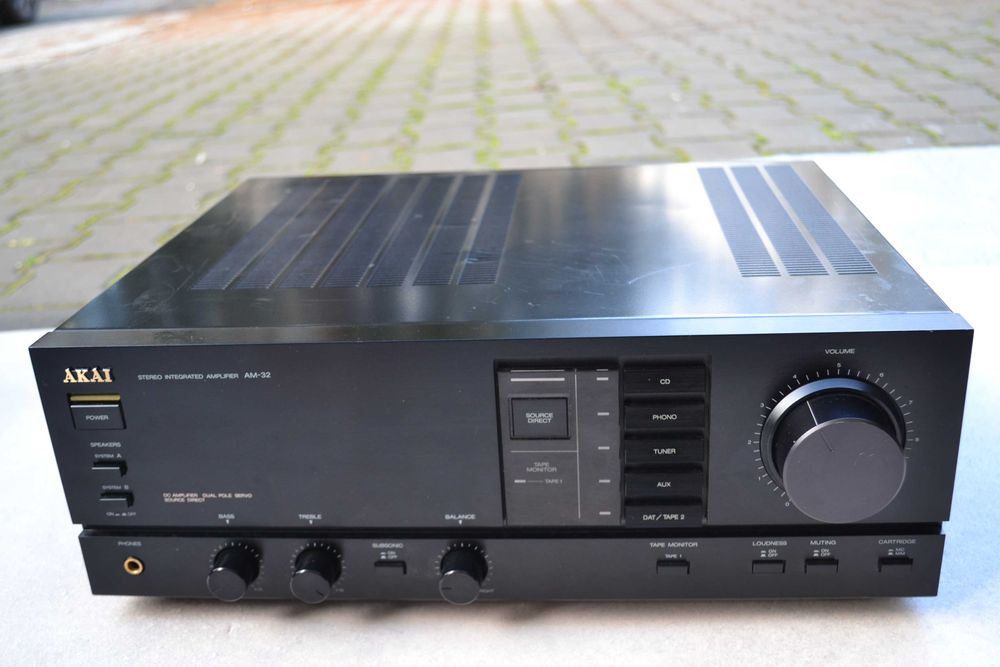 Amplificator Akai AM 32