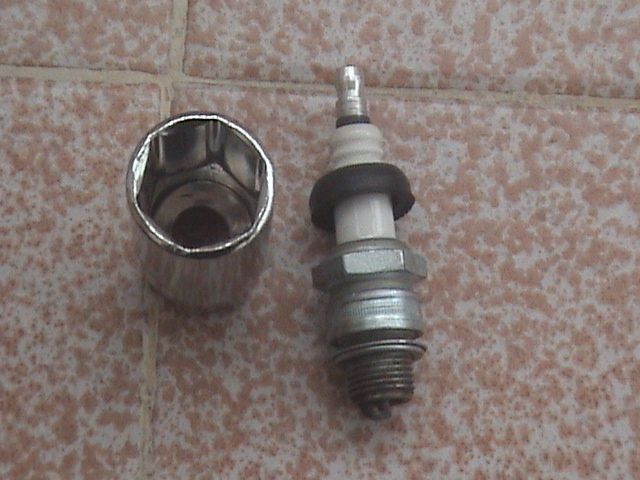 Ключ за свещи - 21м.м.