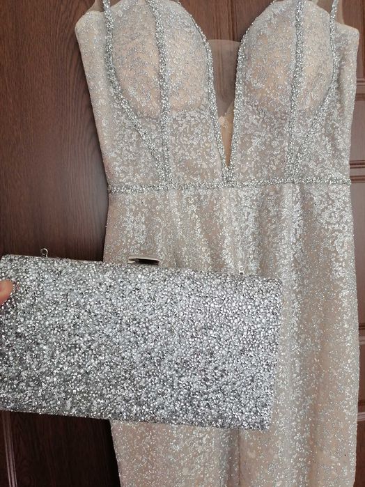 Бална роля тип русалка