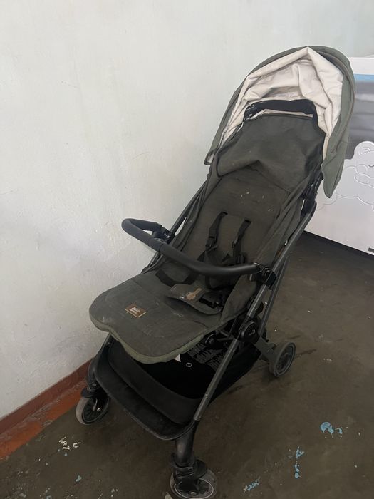 Коляска детская joie