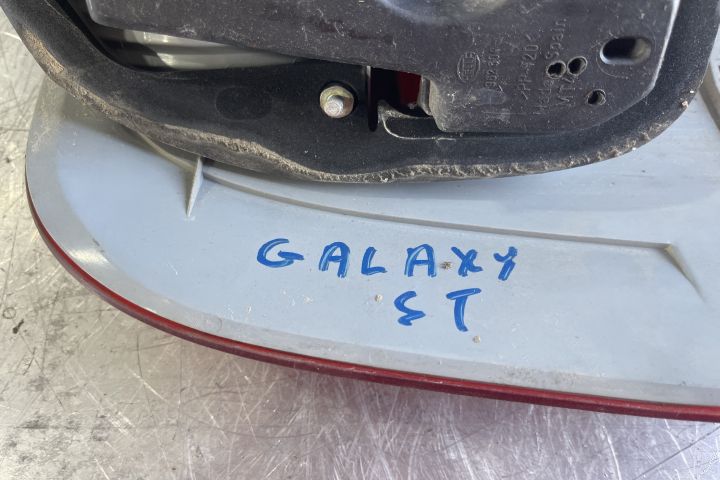 Lampa / Tripla stop dreapta pe aripa 964466 / 964 466 Ford Galaxy pri