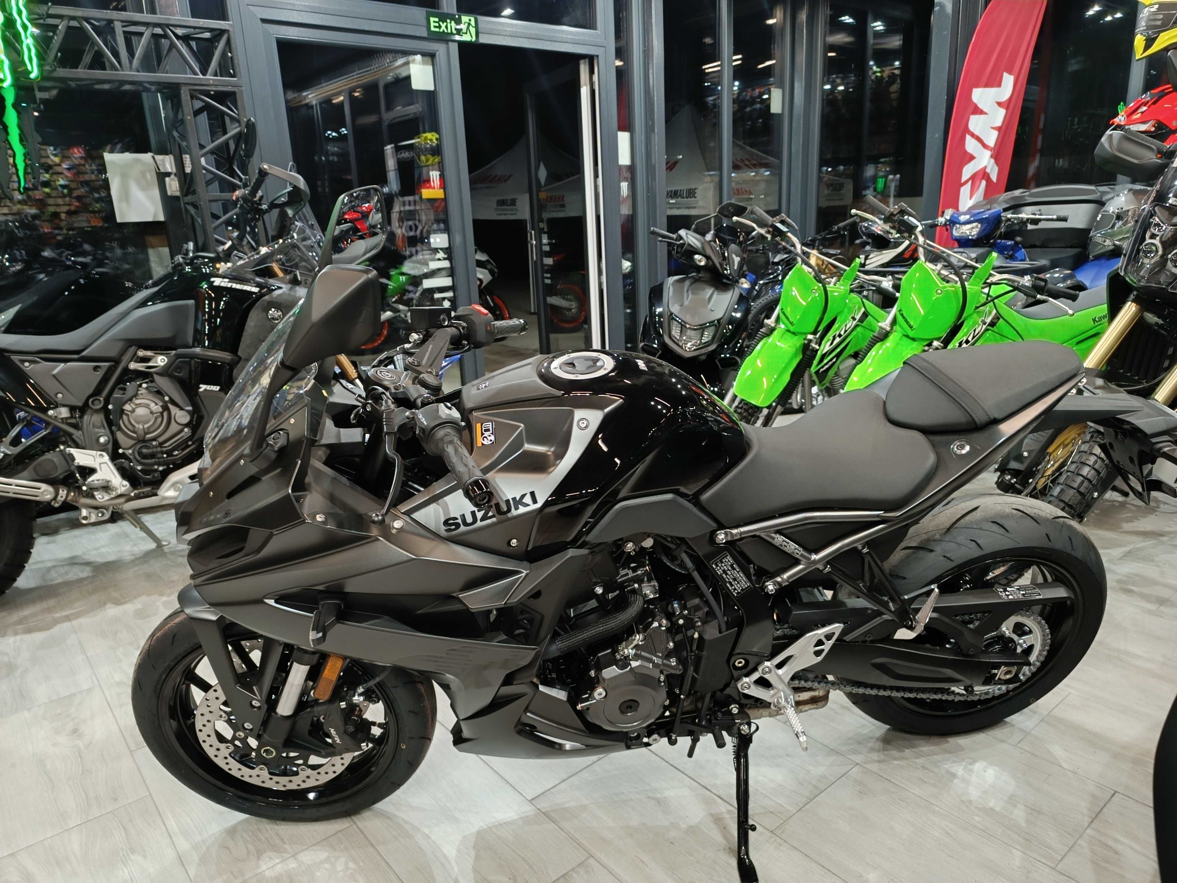 Suzuki GSX 8R Sport  nou - in stoc EST BIKE Campina