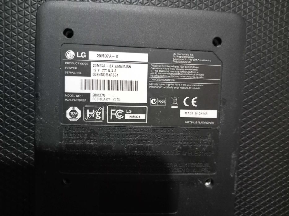 LG, AOC Monitor, klaviaturalar, kovriklar sotiladi