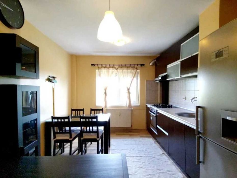 Дава се под наем Тристаен апартамент в Пловдив, Център - 90 кв.м за 331.5 € - Снимка #2