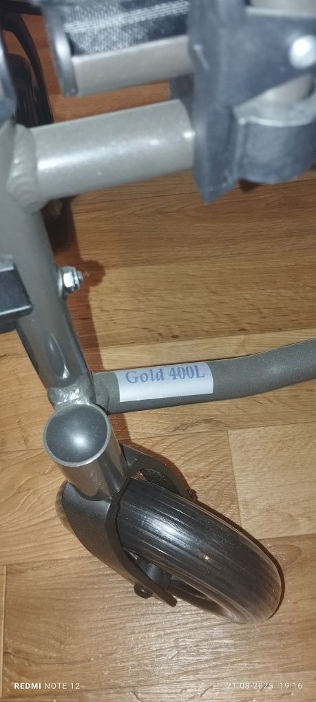 Продам инвалидную коляску