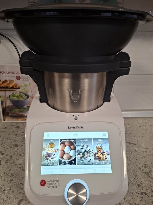 Vând robot monsieur cuisine