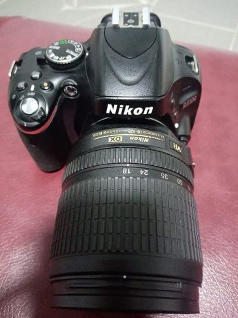 Продам зеркалный фотоаппарат Nikon D5100
