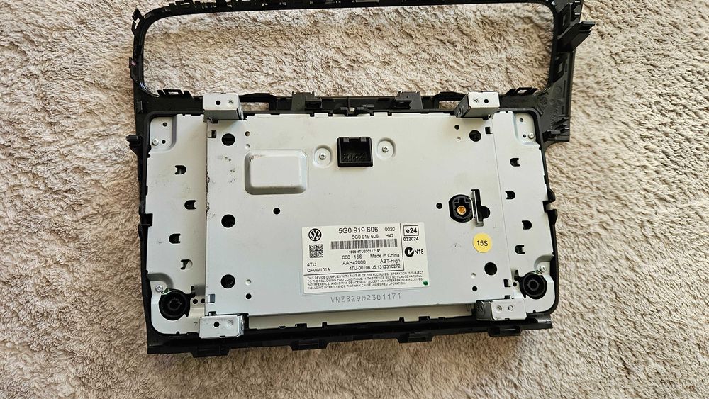 Навигация Медия за vw golf 7