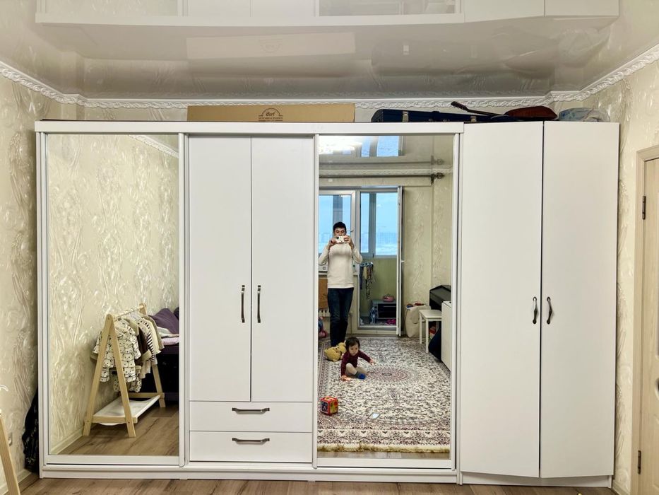 Срочно продам шкаф “фараон” + шкафчик в подарок