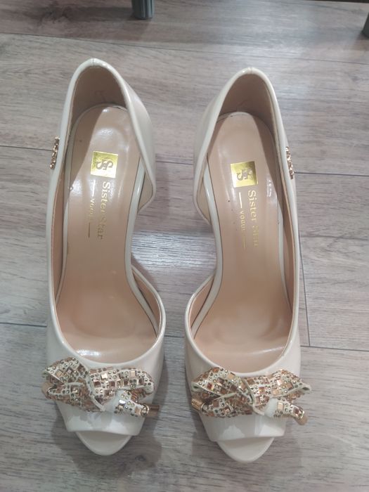 Продам туфли 35 размер